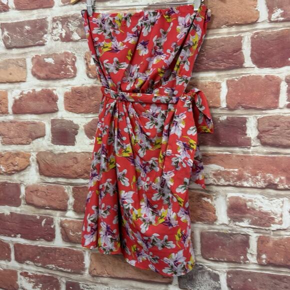 Express Mini Dress Women's Size 10 Red Multicolor Floral Tie Waist Strapless - Picture 4 of 8
